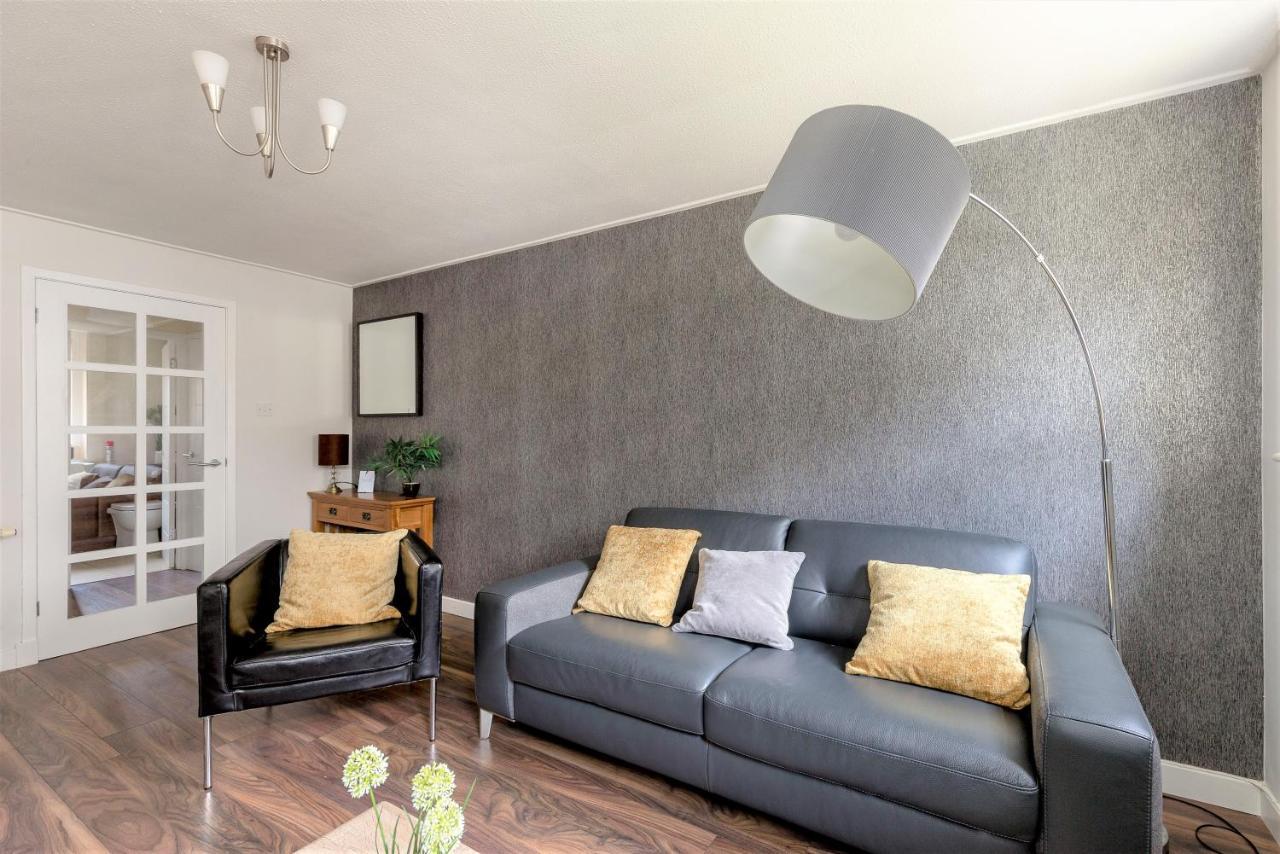 Stunning 1 Bed At Holyrood Palace & Arthurs Seat Edinburgh Exterior photo