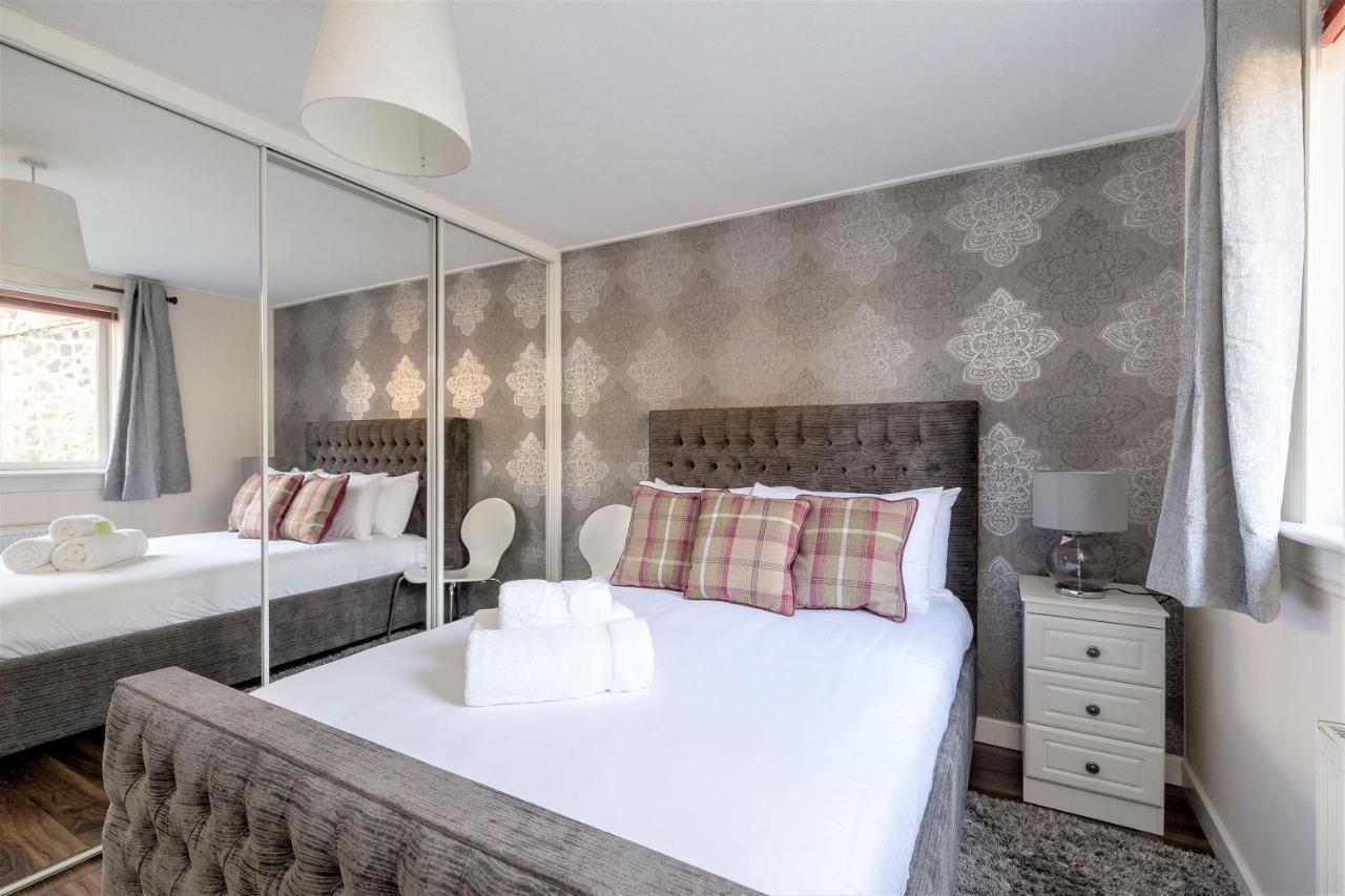 Stunning 1 Bed At Holyrood Palace & Arthurs Seat Edinburgh Exterior photo