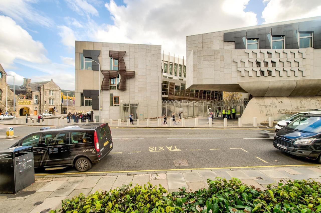 Stunning 1 Bed At Holyrood Palace & Arthurs Seat Edinburgh Exterior photo